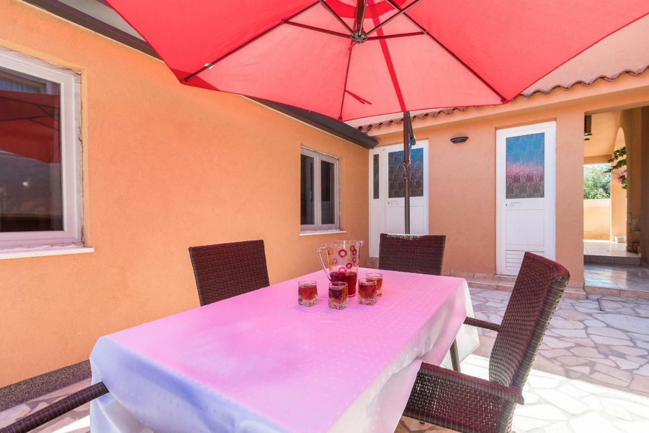 Apartment Taja Liznjan