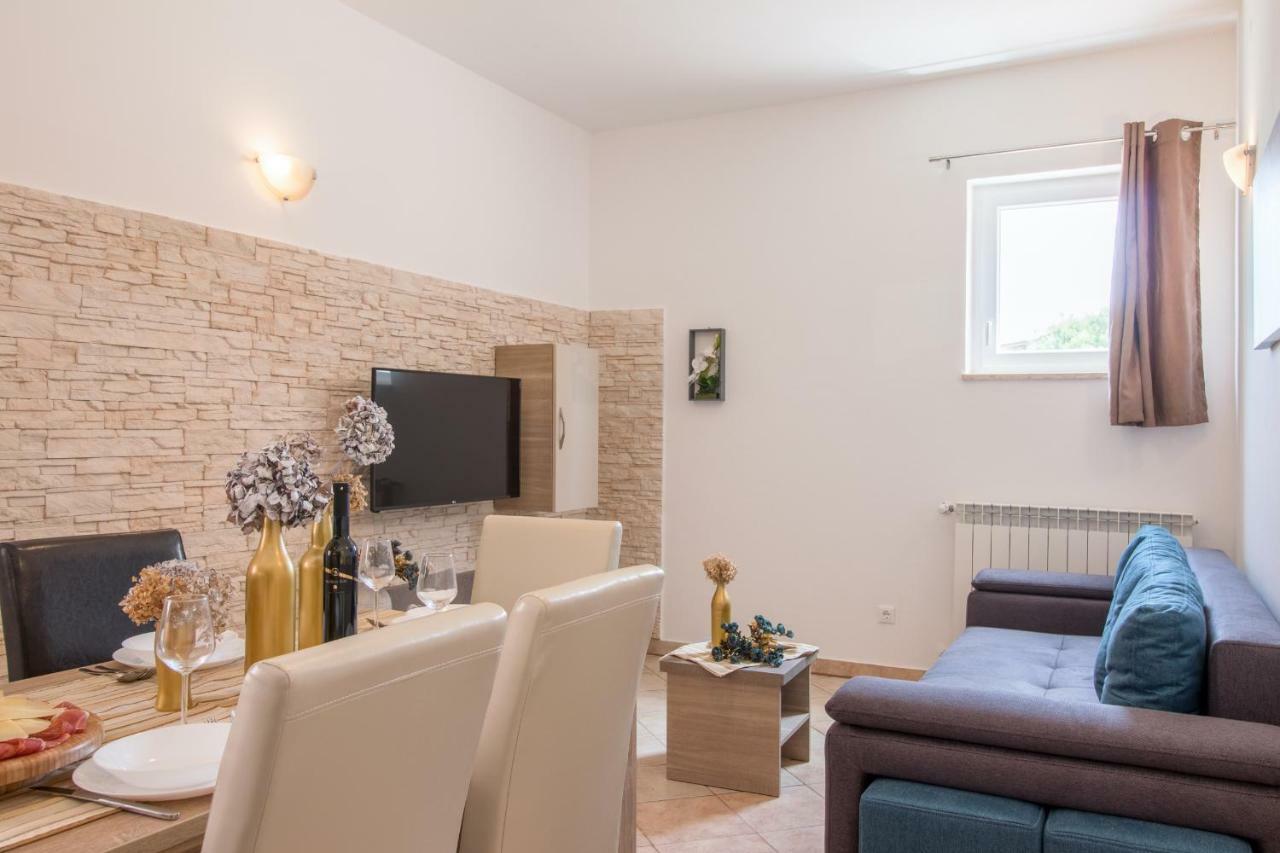 Apartment Taja *